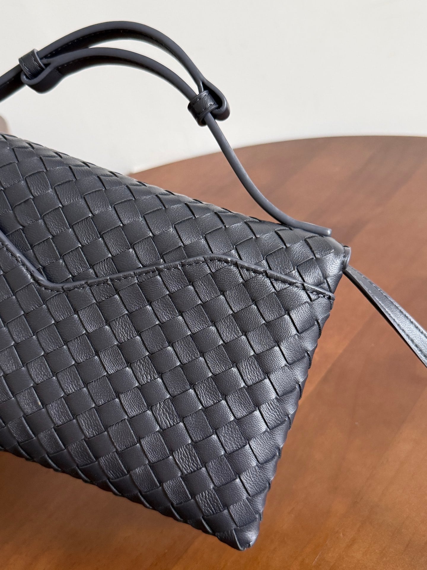 Knot Lock Bottega Veneta 817191.A10