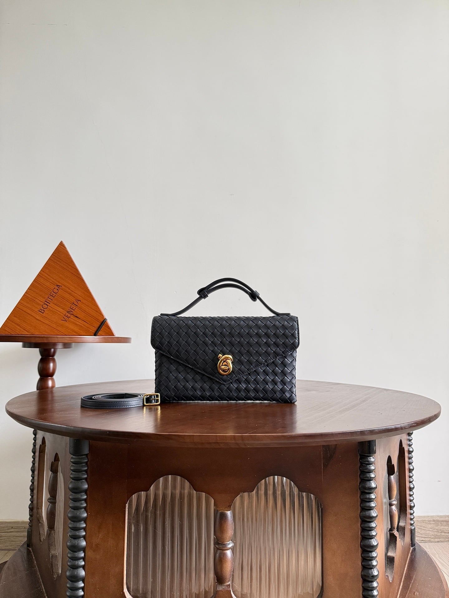 Knot Lock Bottega Veneta 817191.A10