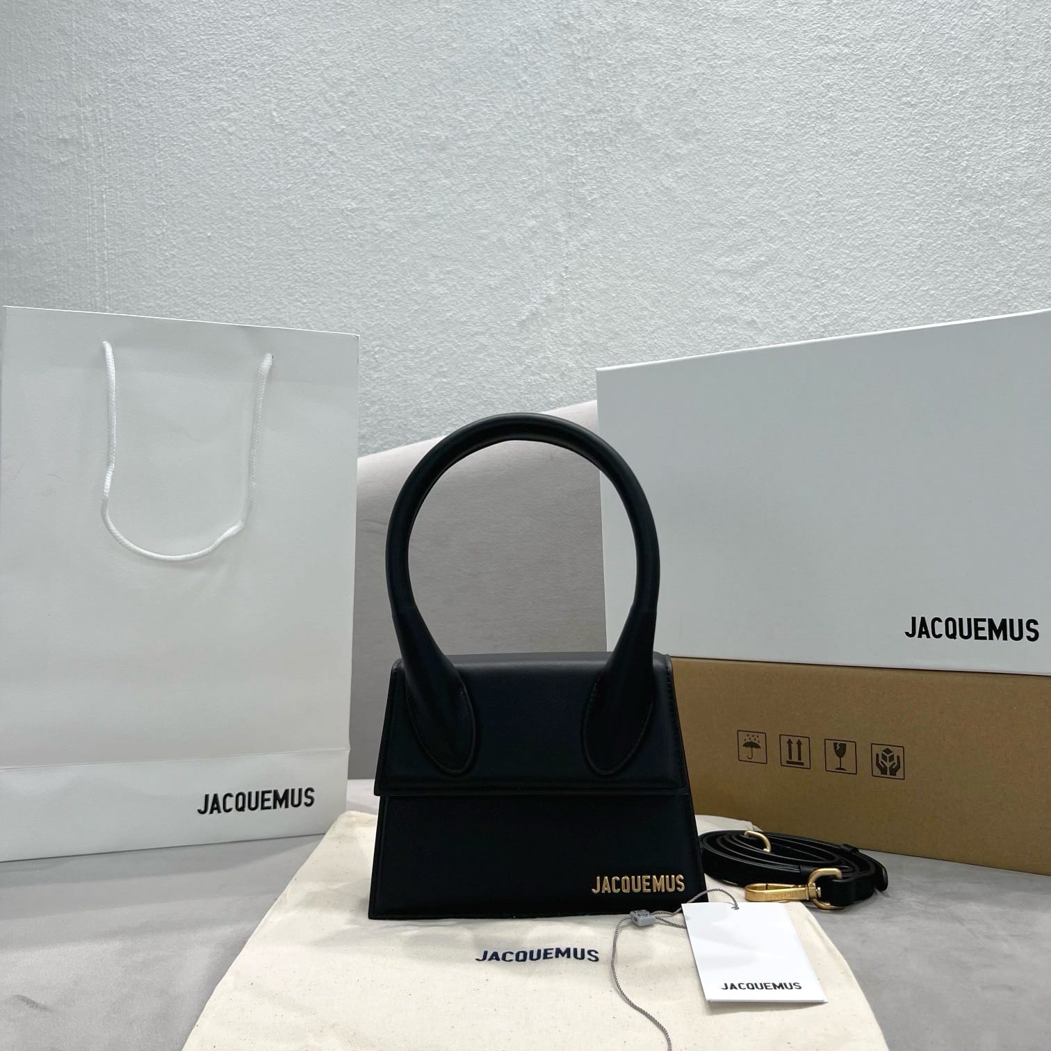 Le grand Chiquito 18cm Jacquemus 17