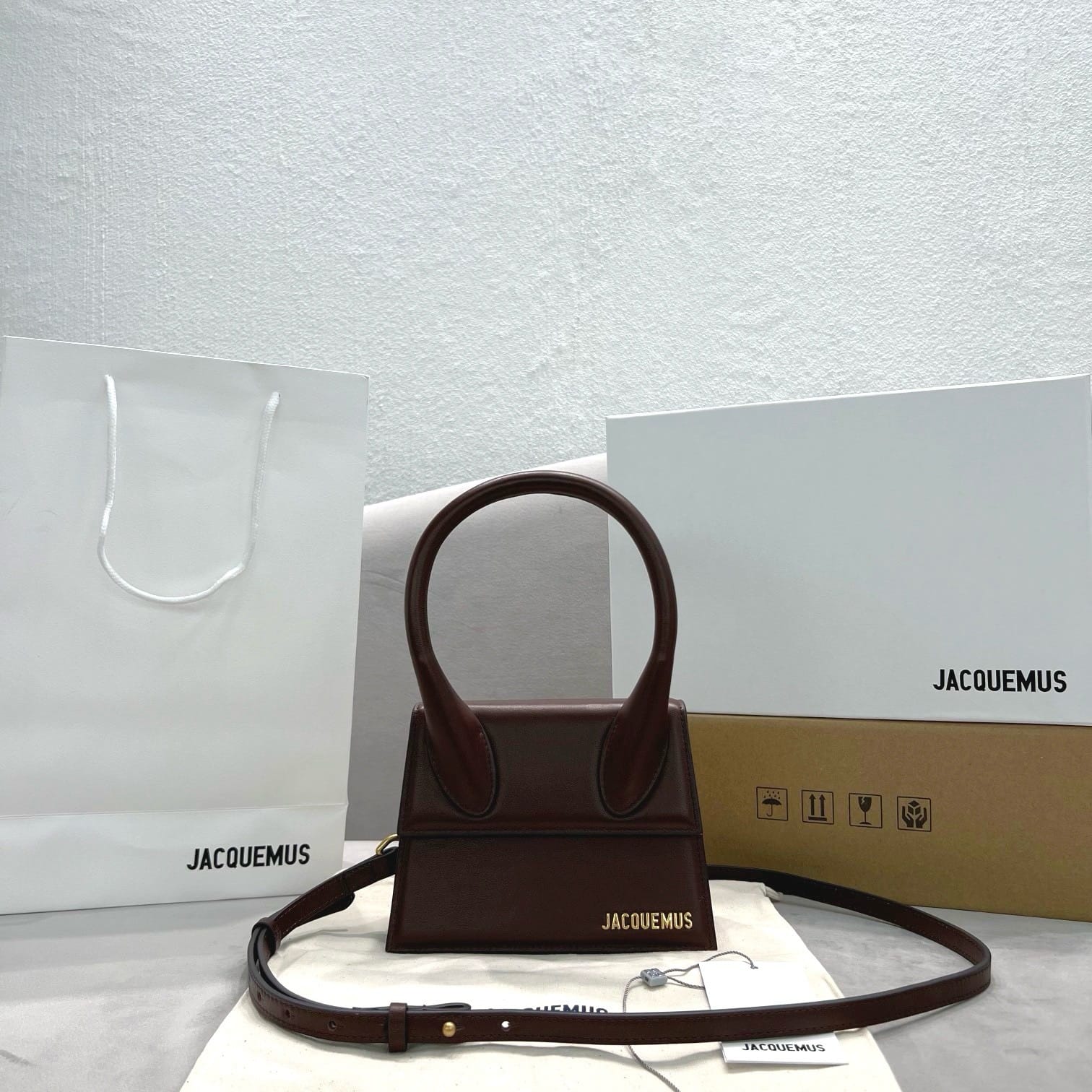 Le grand Chiquito 18cm Jacquemus 20