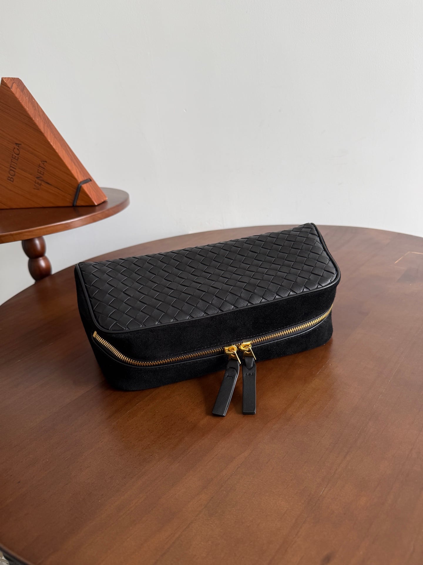 Nodo Pouch - черный Bottega Veneta 876512.A3