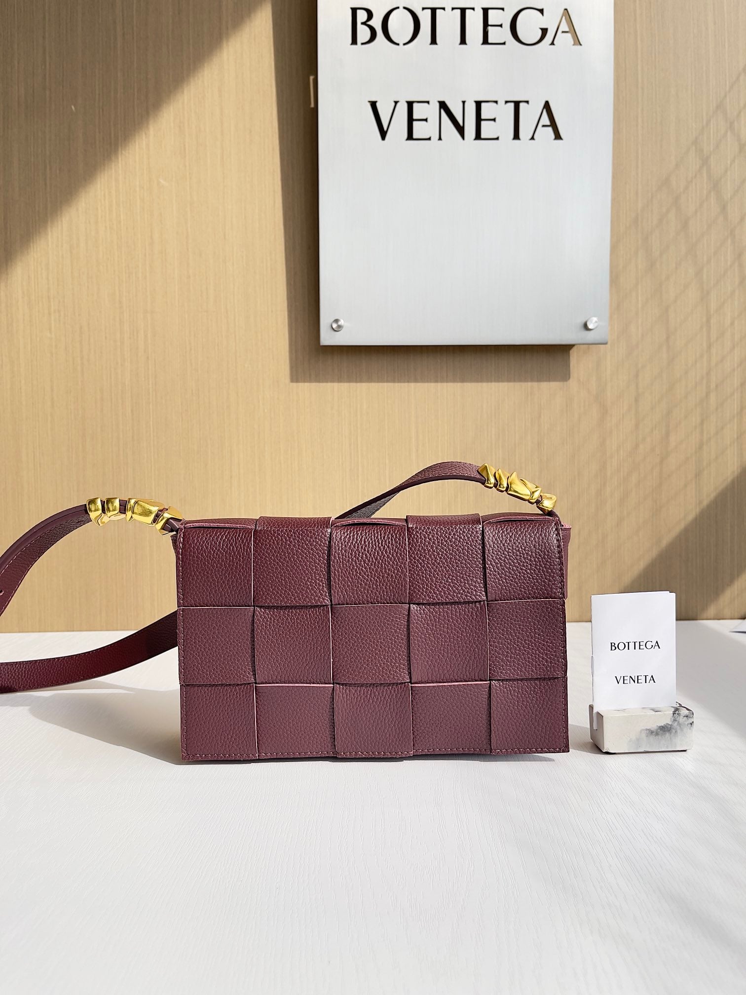 Padded Cassette Bottega Veneta 666870.A2