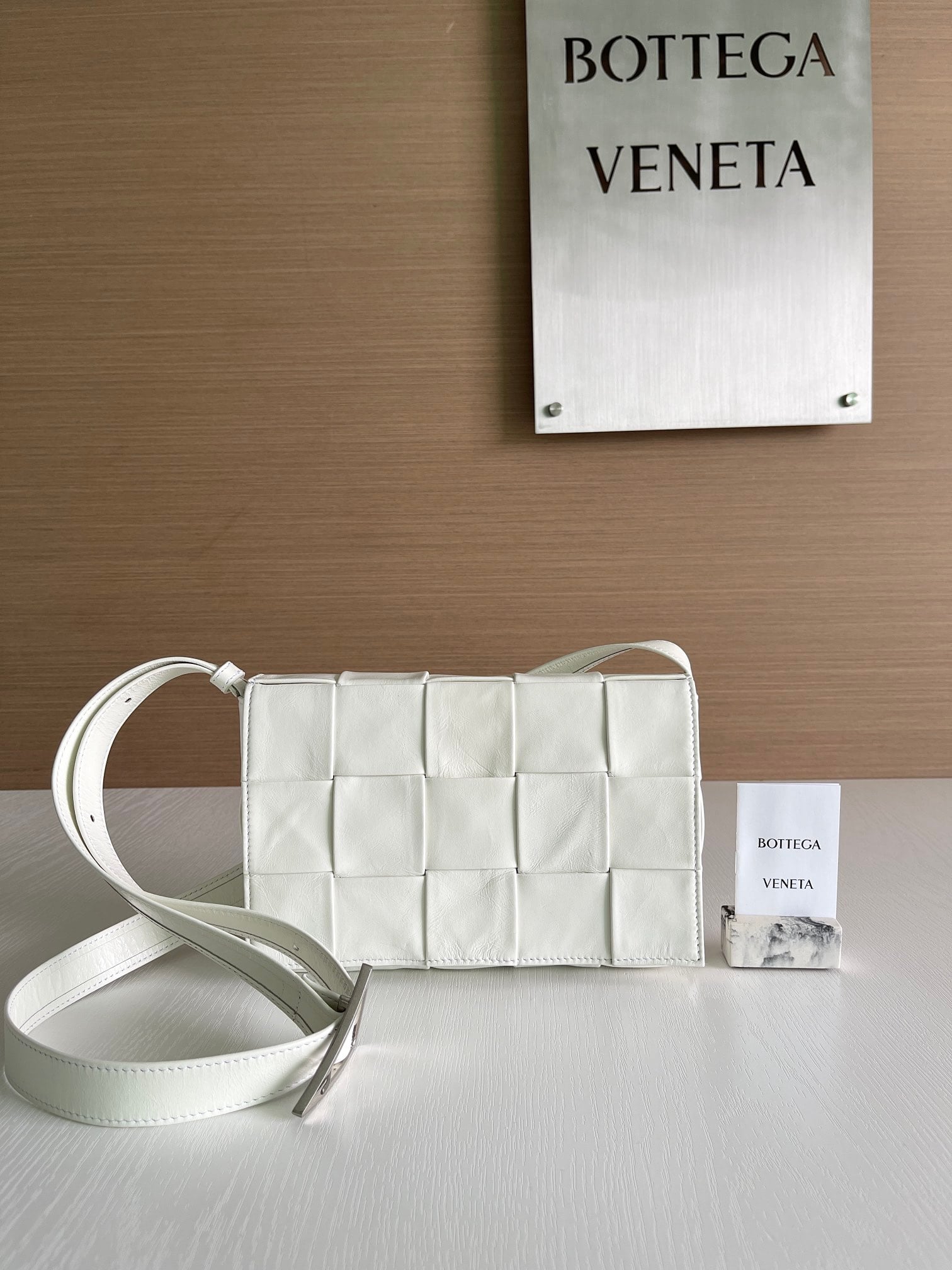 Padded Cassette Bottega Veneta 667298.A1