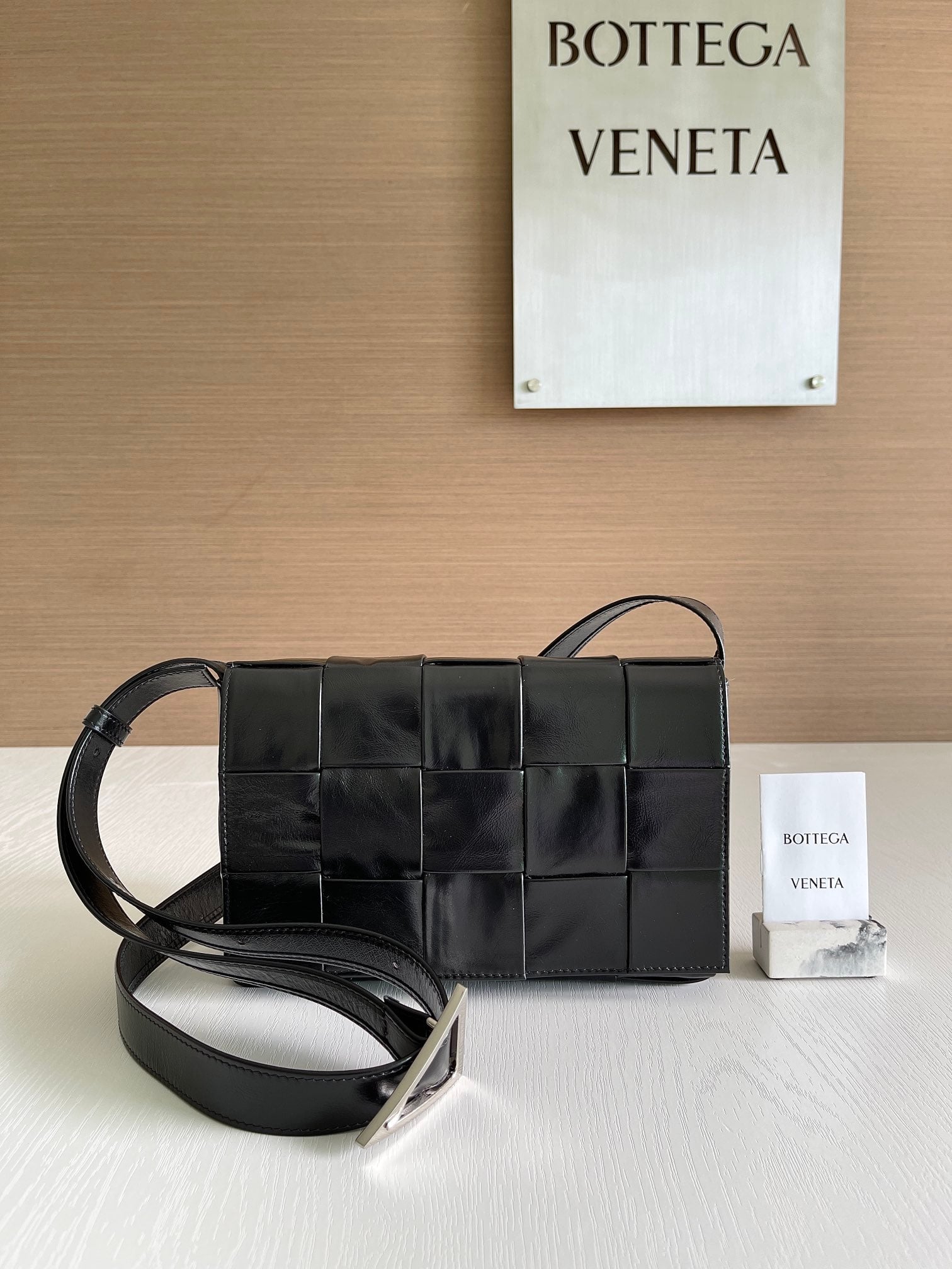 Padded Cassette Bottega Veneta 667298.A4