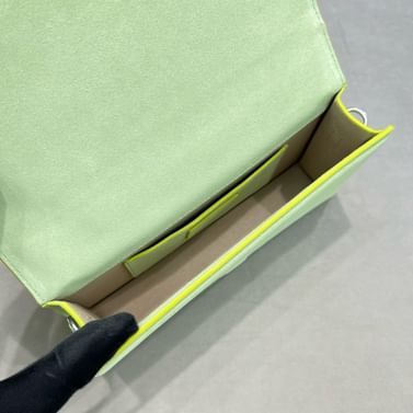 Le Messageur Jacquemus