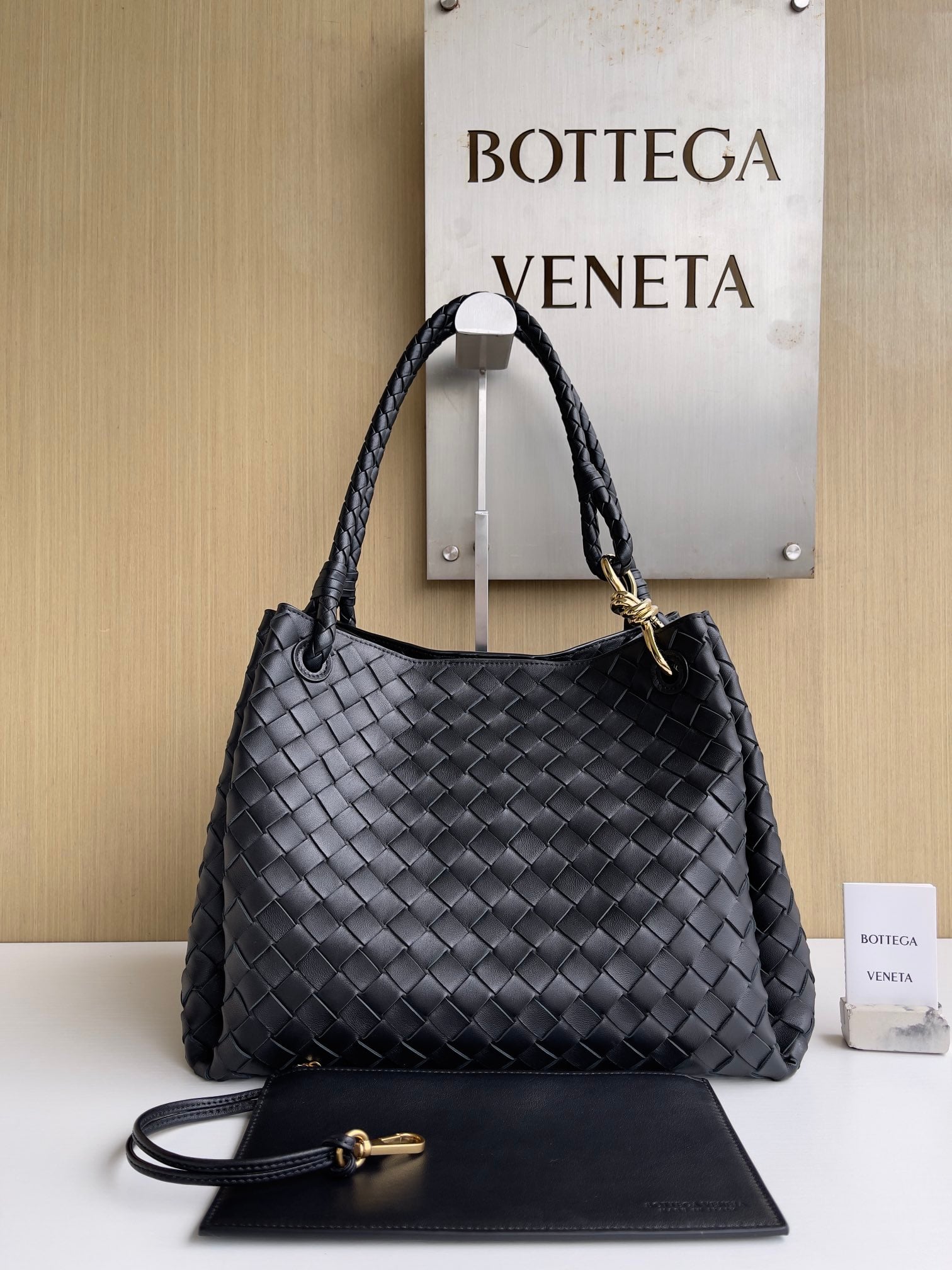 Parachute Bottega Veneta 796571.A8