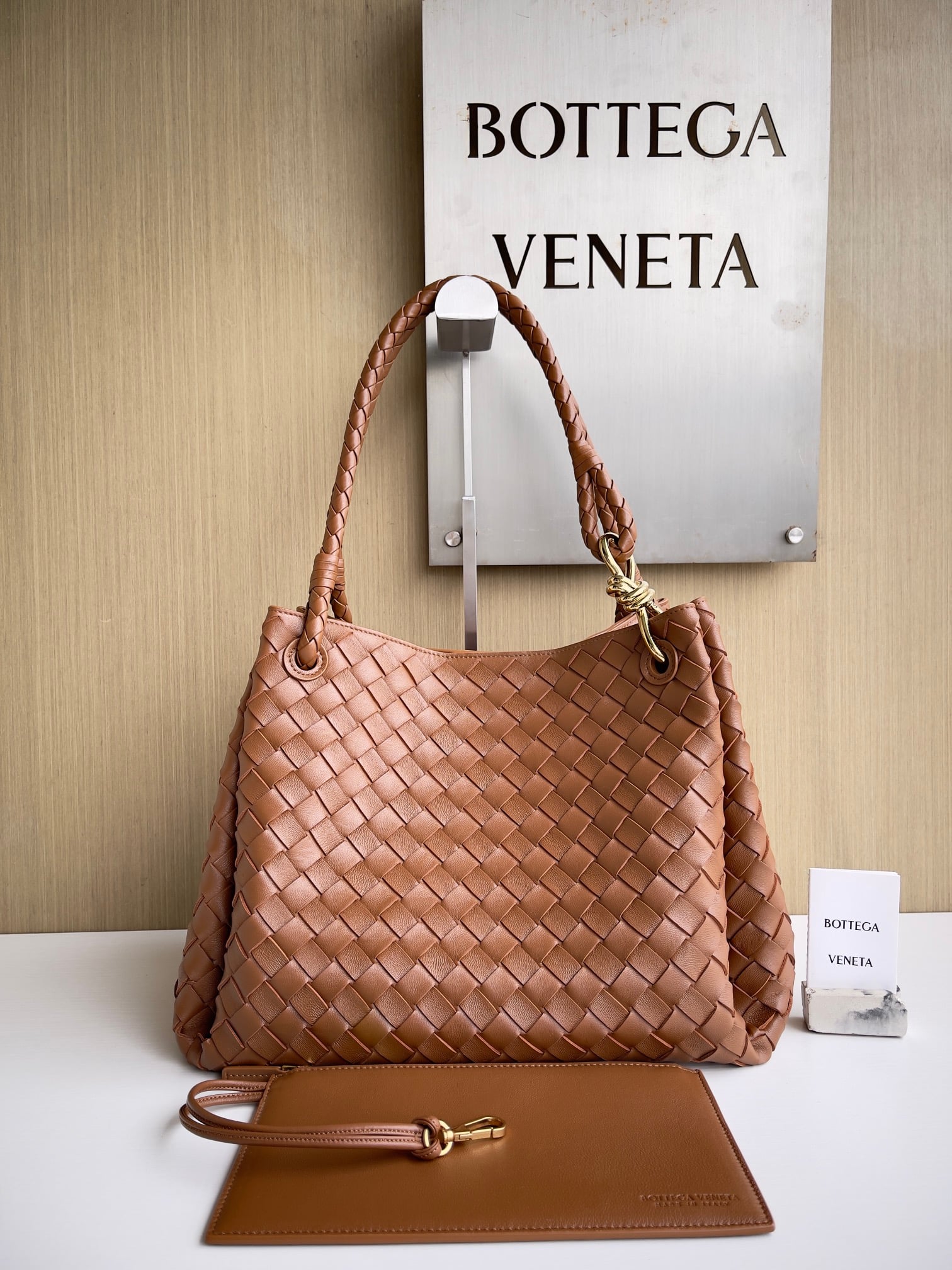 Parachute Bottega Veneta 796571.A11