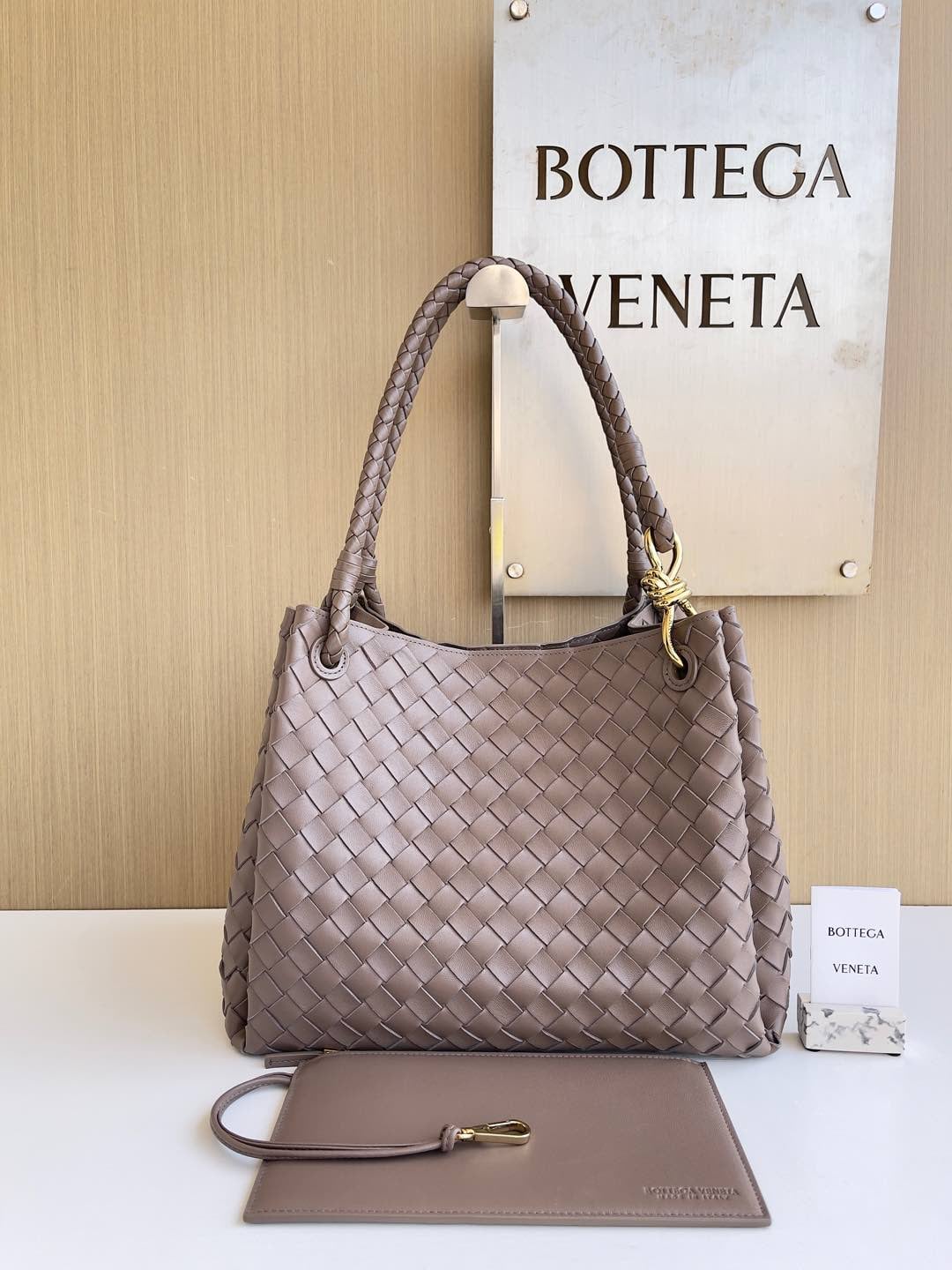 Parachute Bottega Veneta 796571.A12