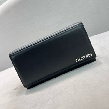 Le Messageur Jacquemus 2