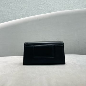 Le Messageur Jacquemus 2