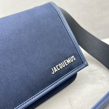 Le Messageru Jacquemus