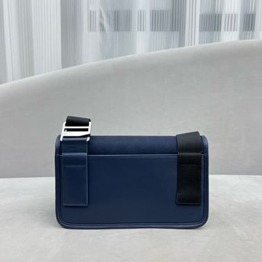 Le Messageru Jacquemus