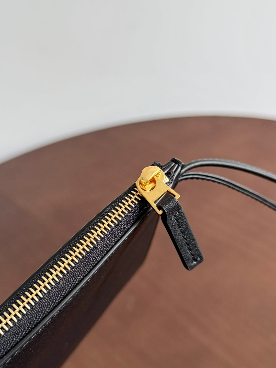 Pinacoteca - черный Bottega Veneta 854371.A7