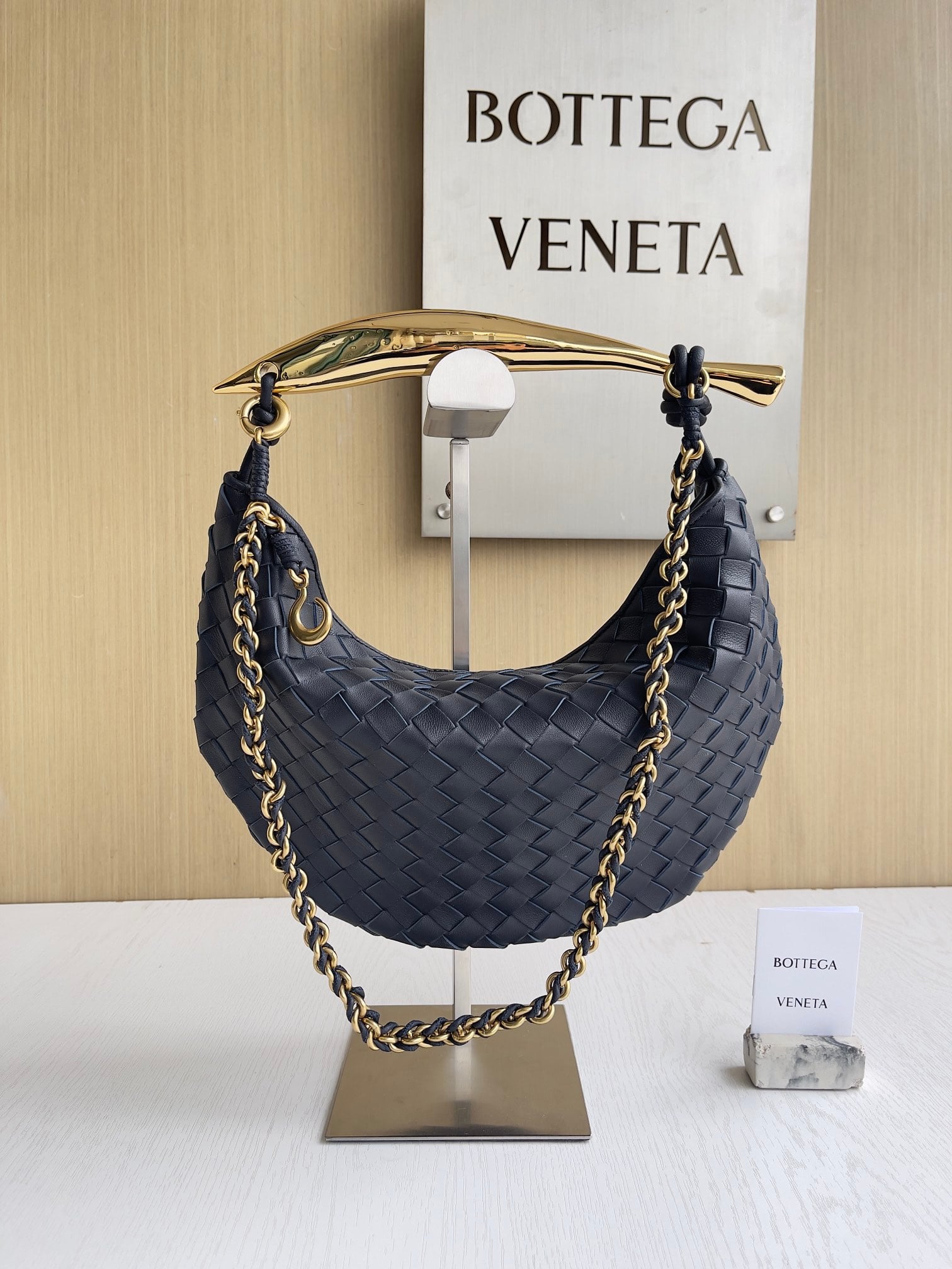 Sardine - зеленый Bottega Veneta 776768.A1