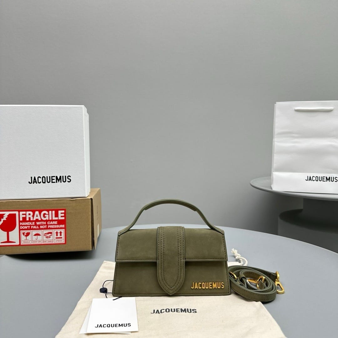 Le Bambino 18cm Jacquemus E68845.9