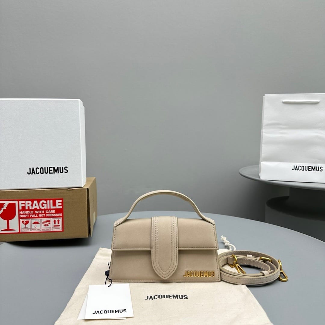 Le Bambino 18cm Jacquemus E68845.10