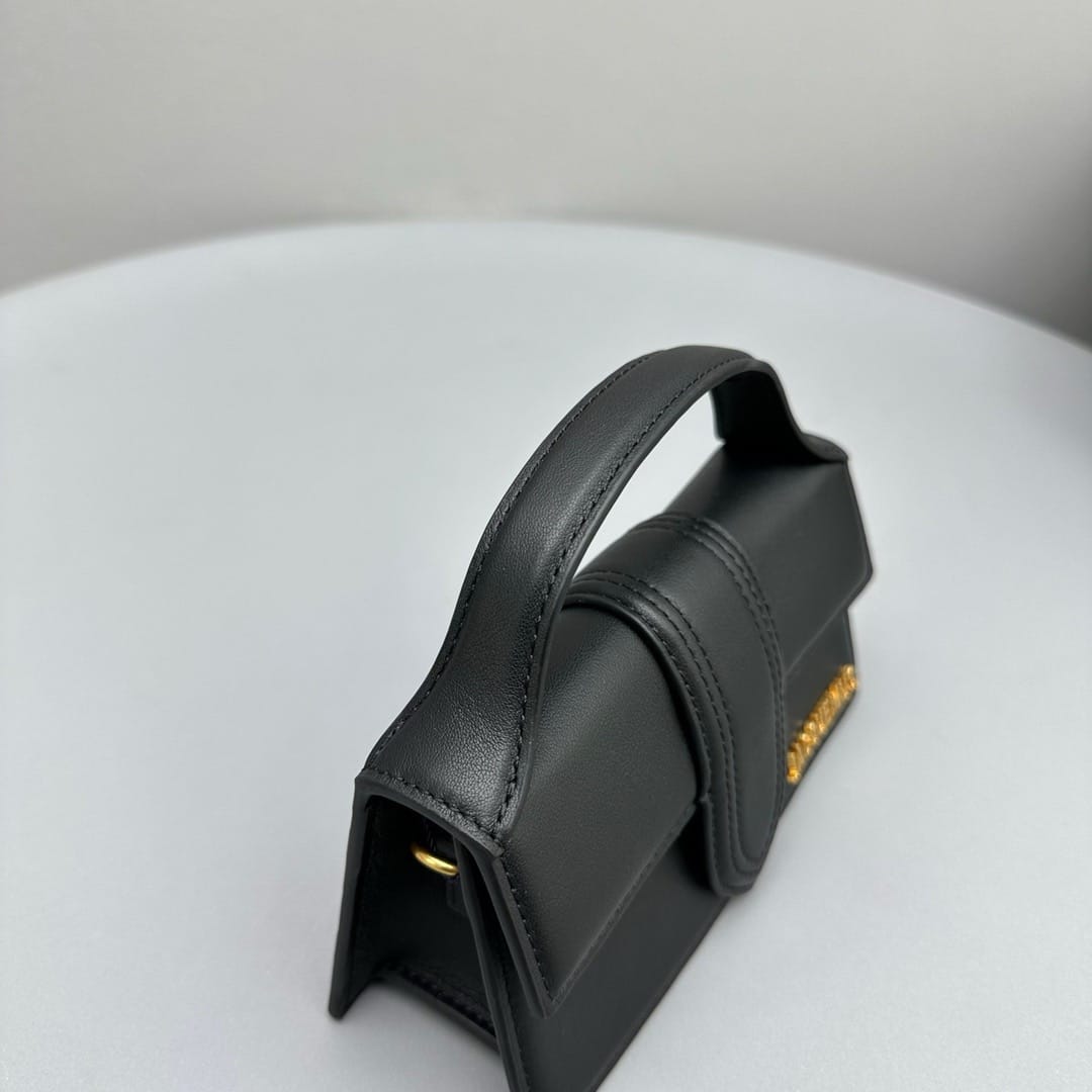 Le Bambino 18cm Jacquemus E68845.12