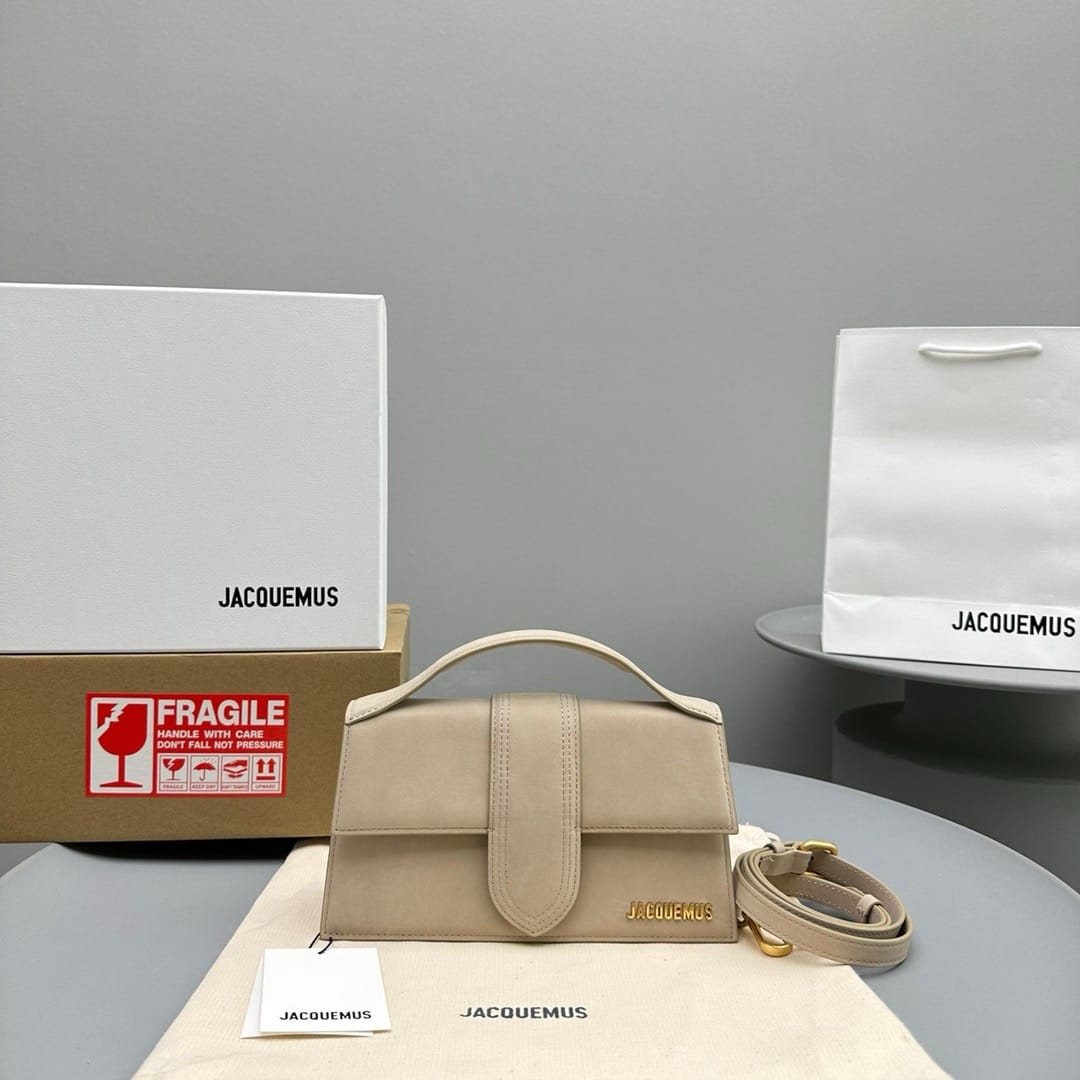 Le Bambino 24cm Jacquemus E68858.9