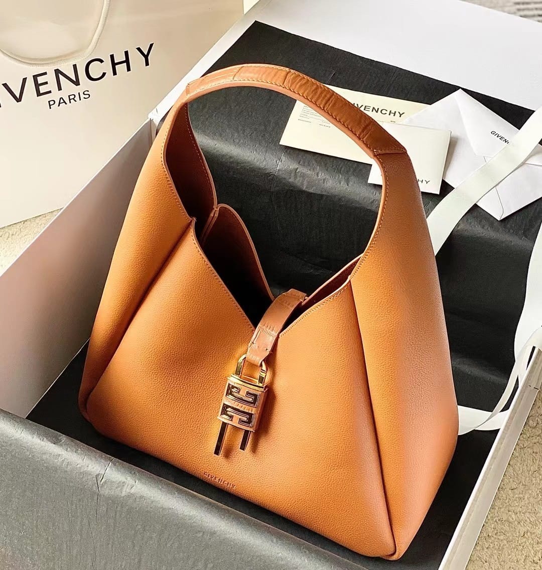 G-HOBO Givenchy 19926.2