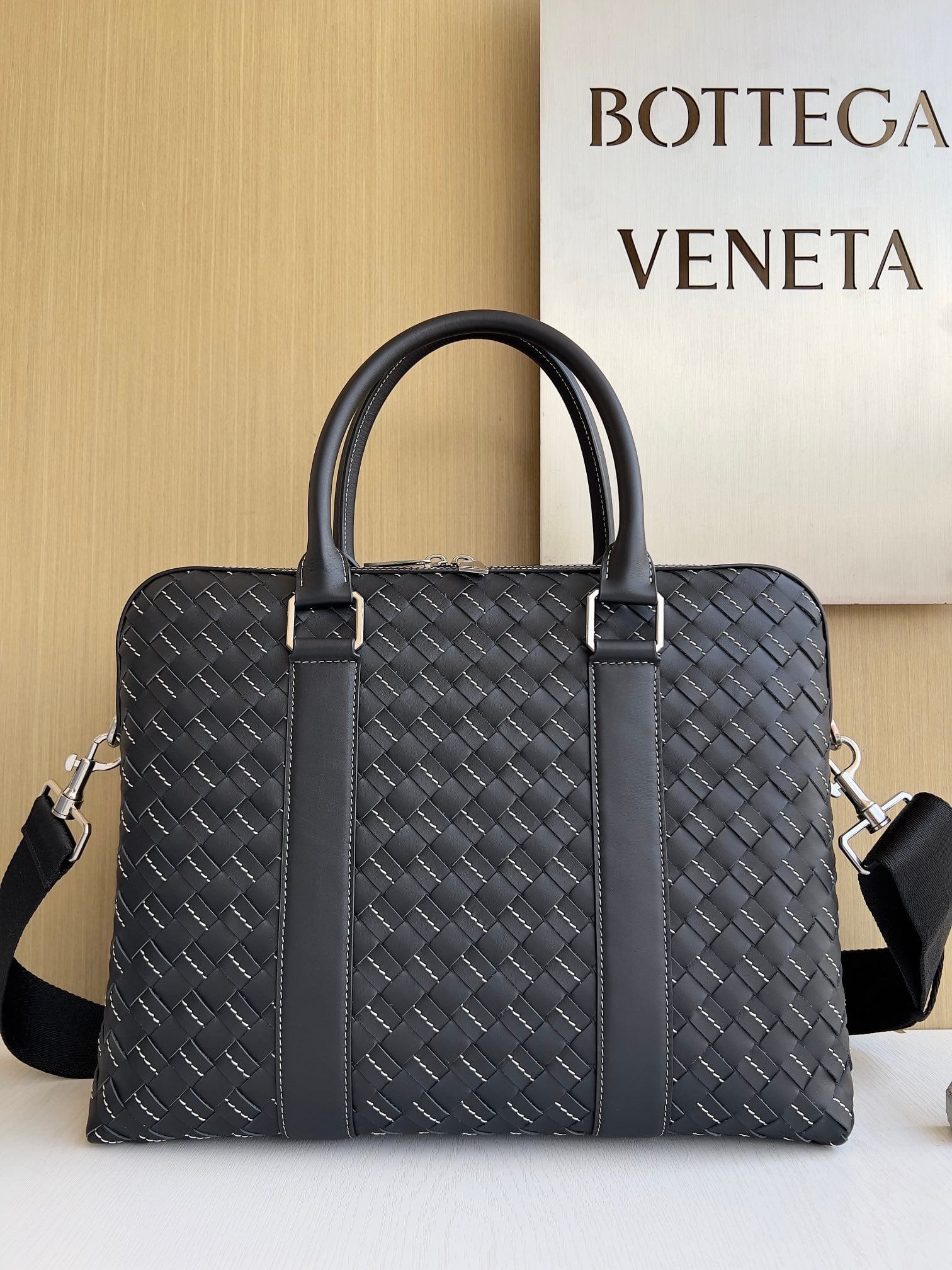 Intrecciato Briefcase Bottega Veneta 766782