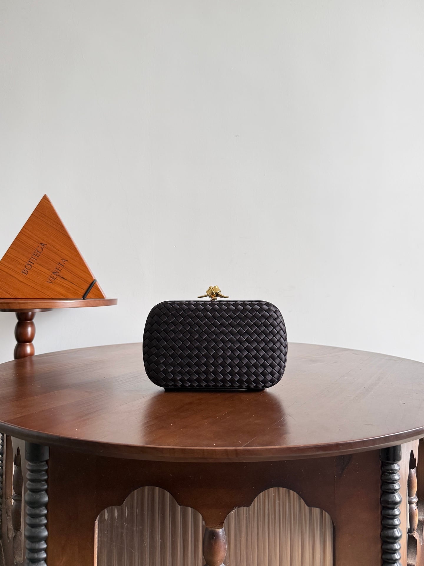 Knot Bottega Veneta 876904