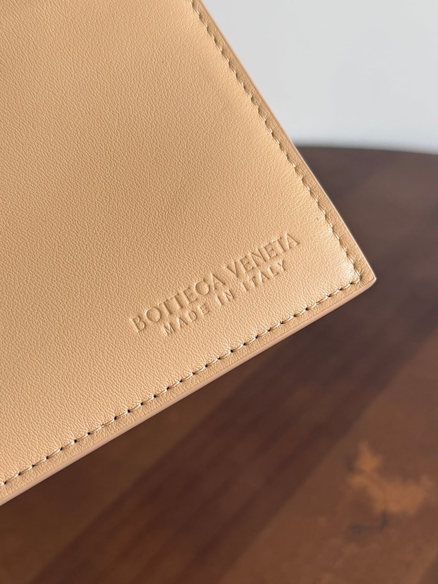 Pinacoteca - желтый Bottega Veneta 819004.A12