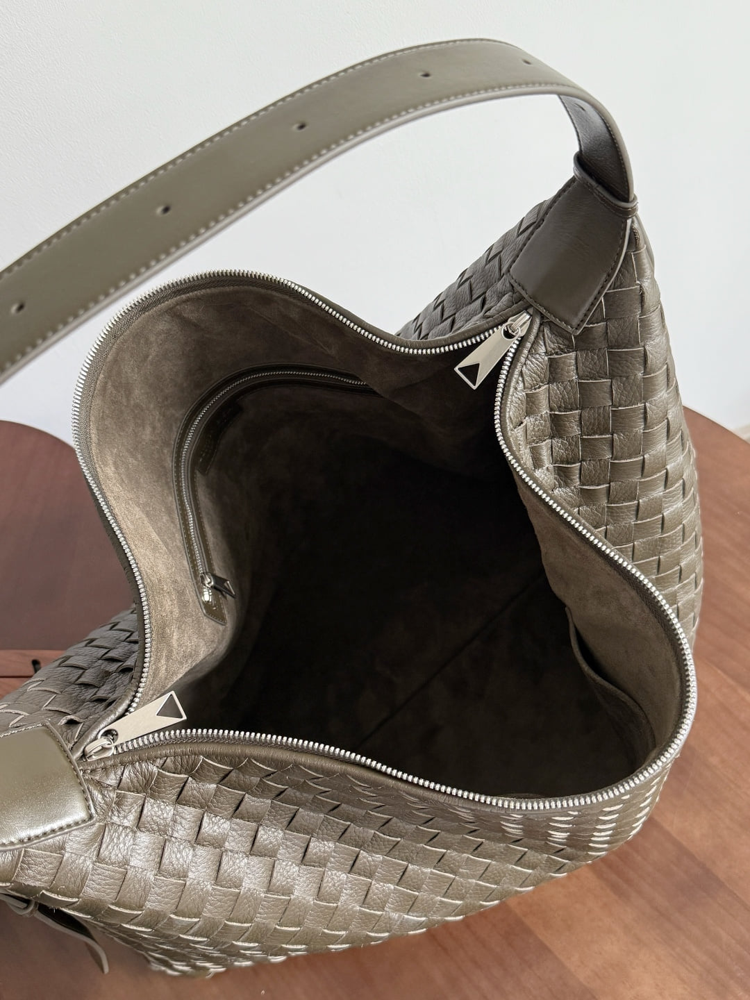 Traveler Bottega Veneta 806976.A3