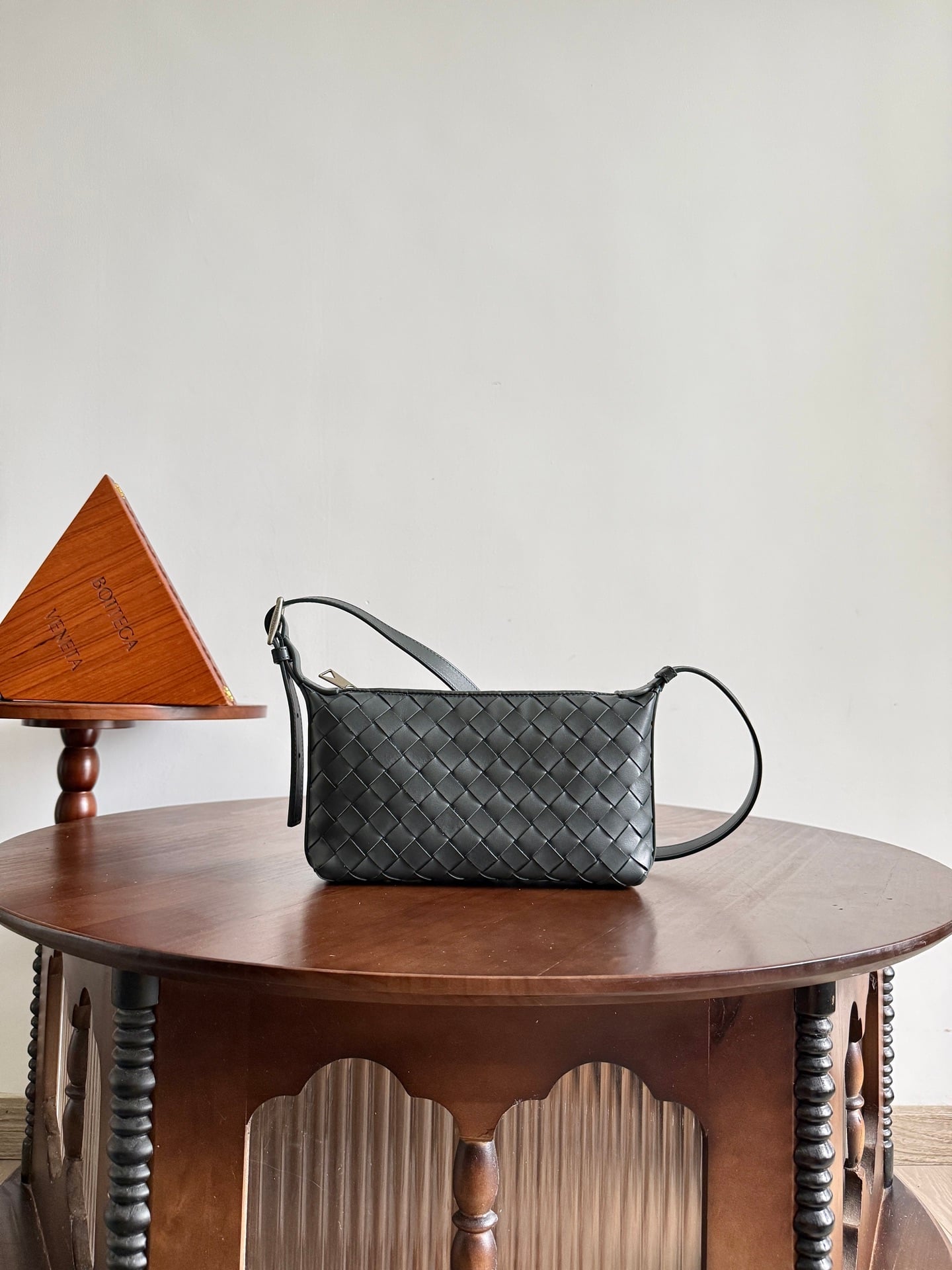 Traveler Phone Pouch Bottega Veneta 844018.A3