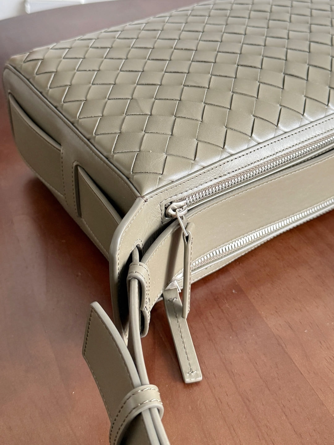 Tribeca Bottega Veneta 836016.A4