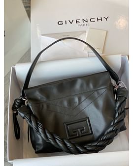 ID93 Givenchy 210