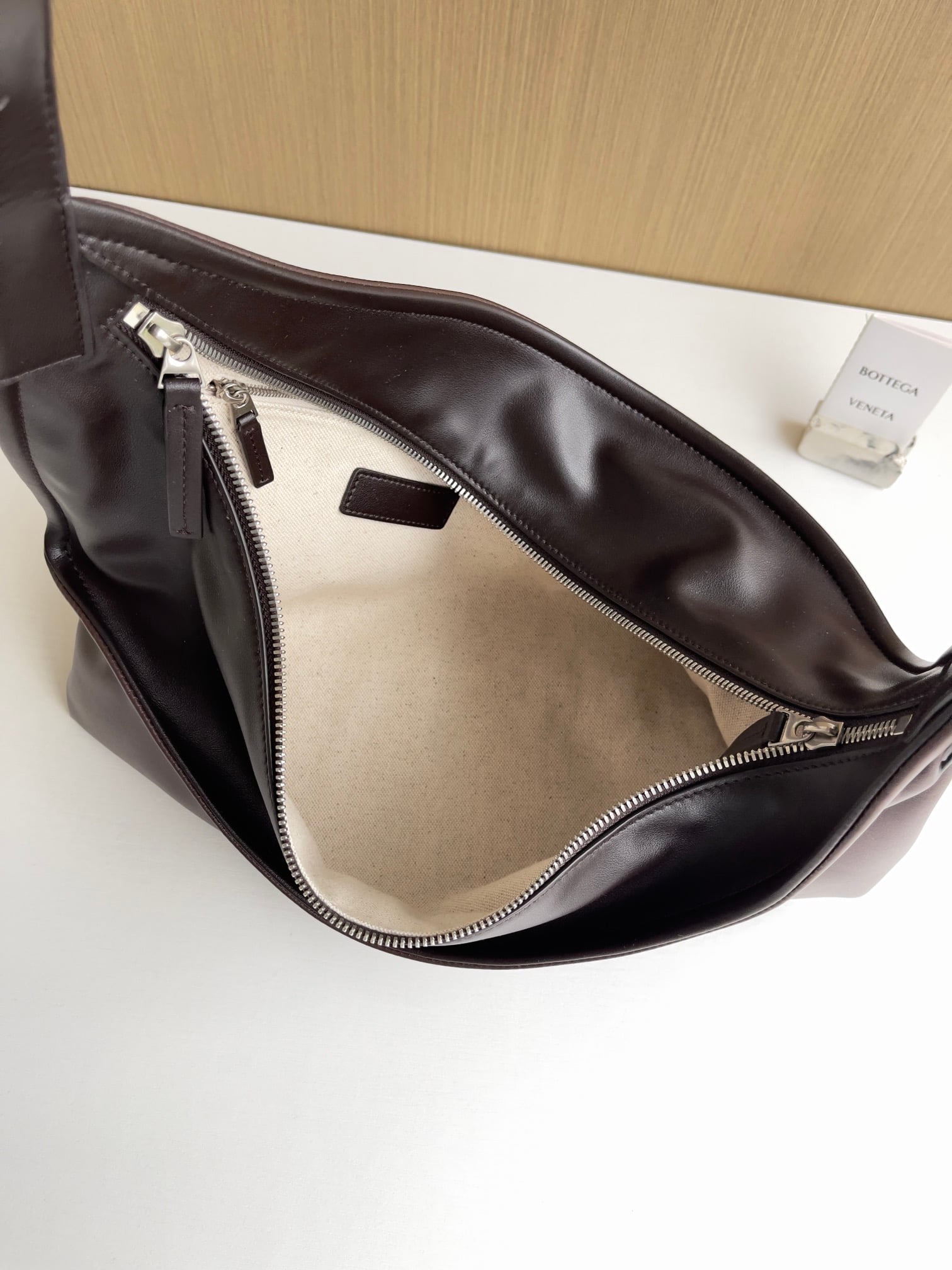 Zigzag - коричневый Bottega Veneta 787117