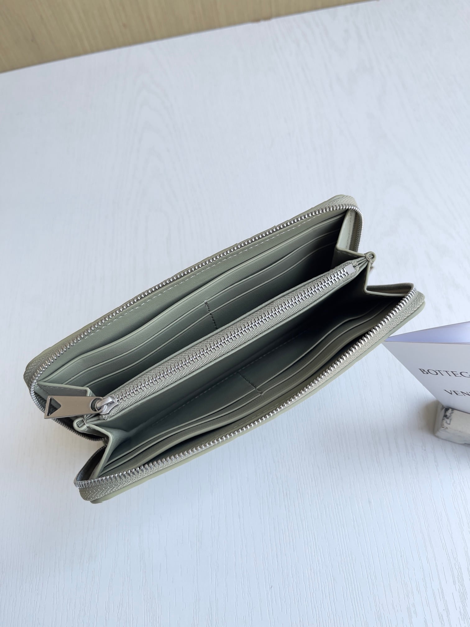 Zip Around Wallet Bottega Veneta 593217.A15