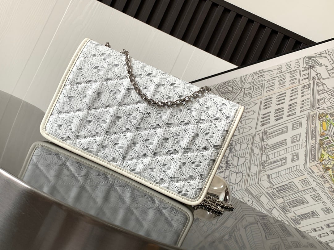 Alexandre III - белый Goyard 020203.A6