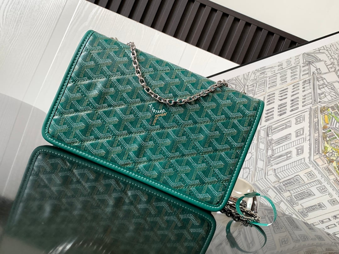 Alexandre III - зеленый Goyard 020203.A8