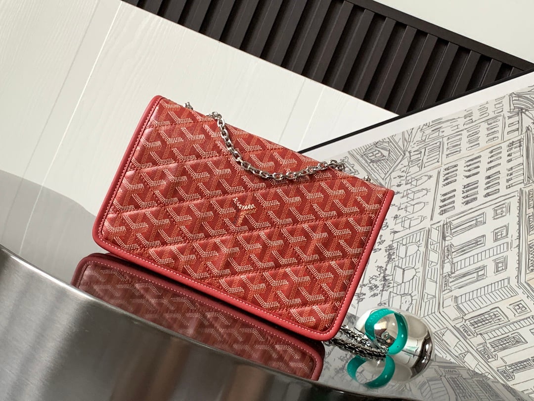 Alexandre III - красный Goyard 020203.A9