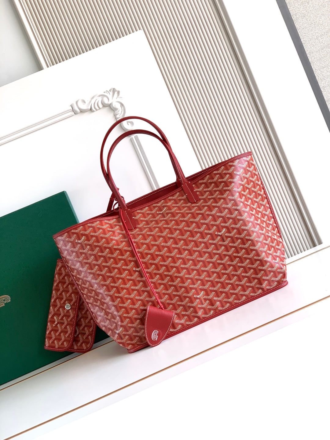 Anjou - красный Goyard 6604.A9