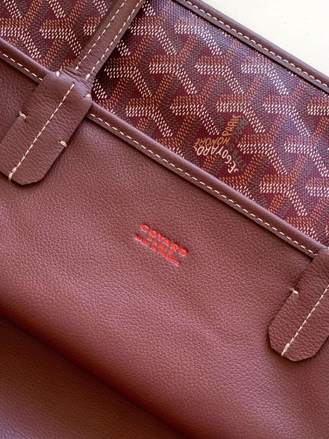 Anjou - красный Goyard 6604.A10