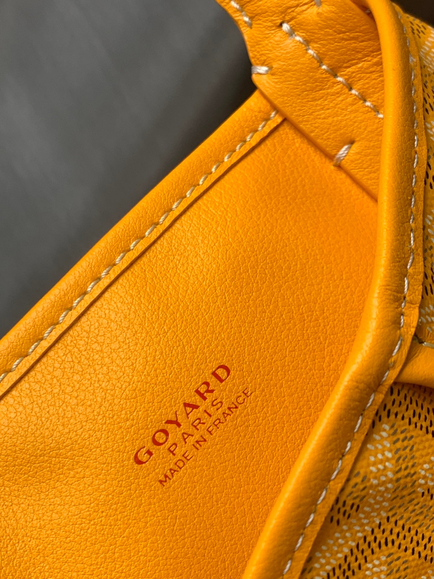 Anjou Mini - желтый Goyard 2321B.A5