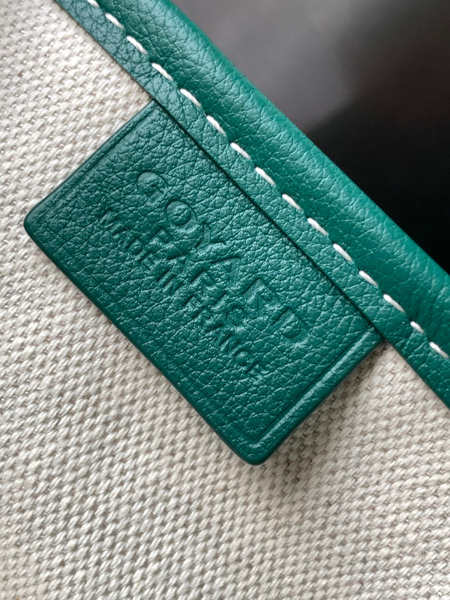 Anjou Mini - зеленый Goyard 020157.A8