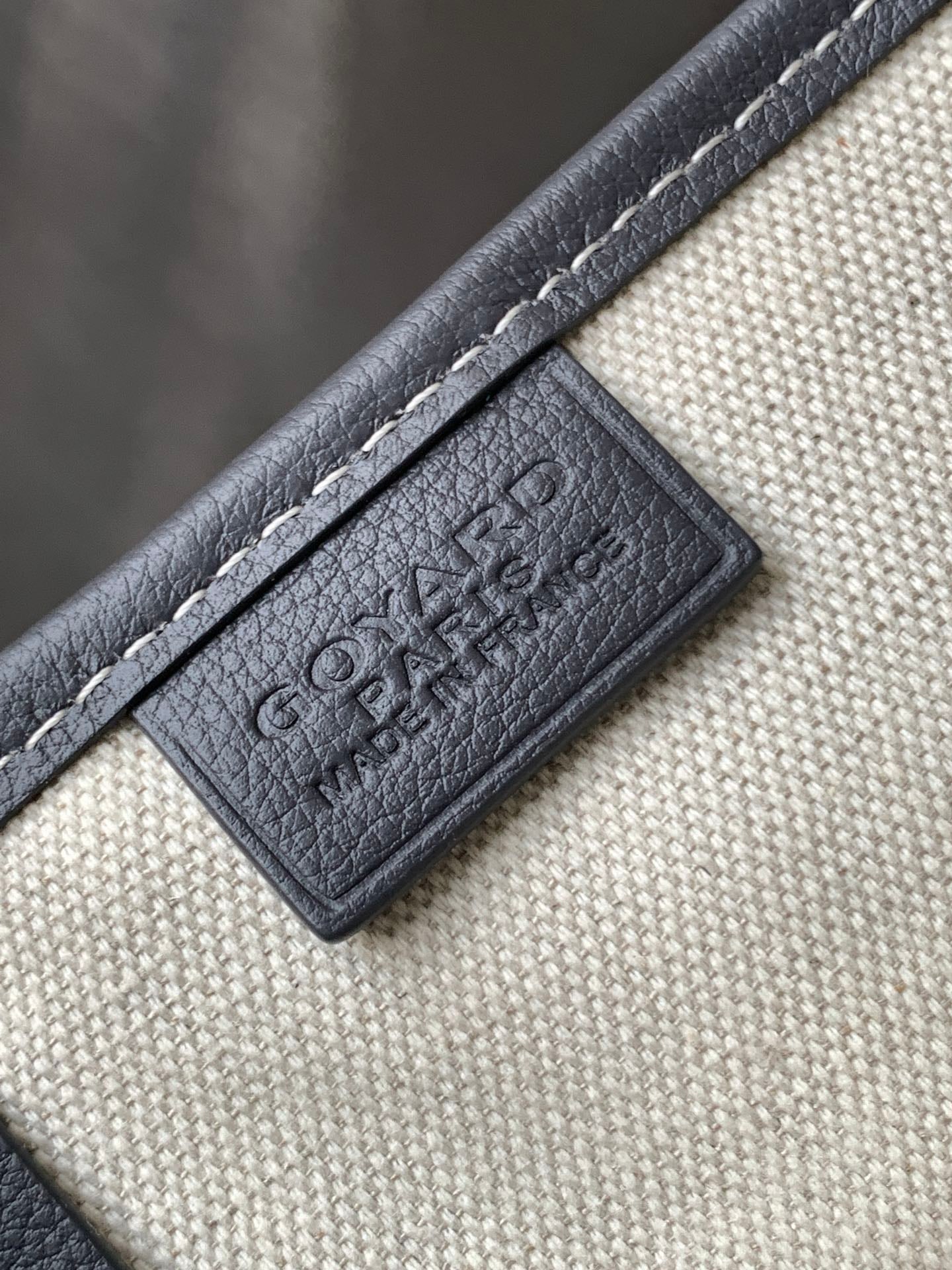 Anjou Mini - серый Goyard 020157.A11