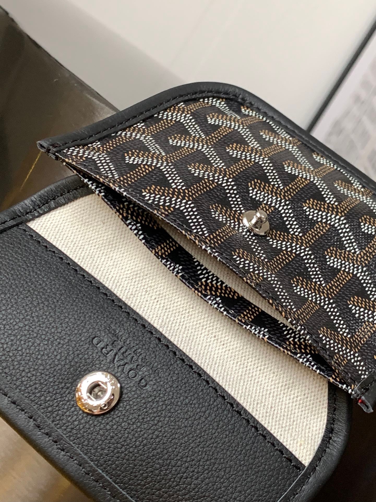 Anjou Mini - черный Goyard 2321B.A9