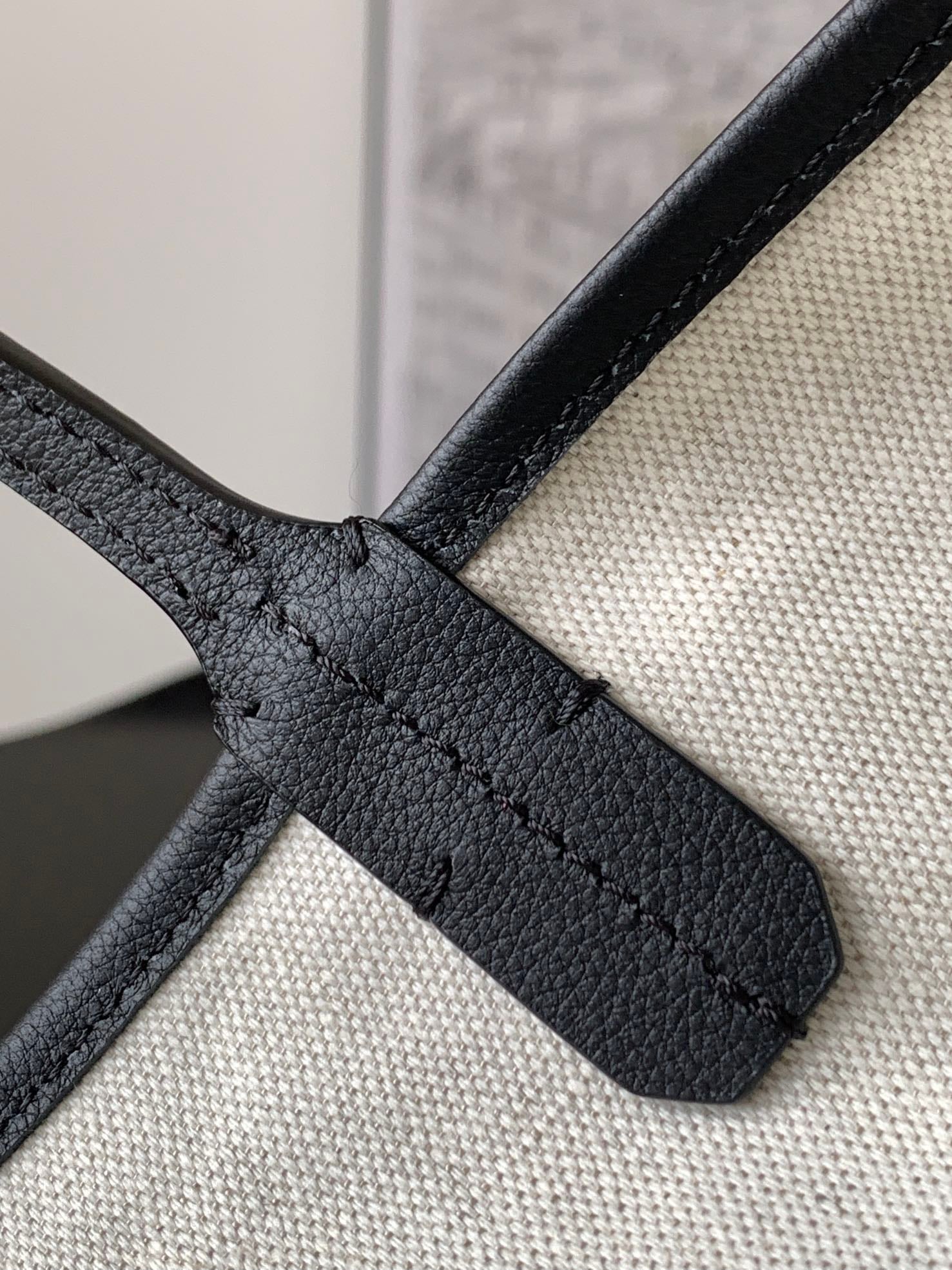 Anjou Mini - черный Goyard 2322.A23