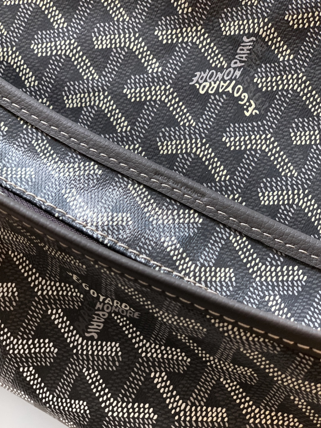 Artois Goyard GY-99648314.A2