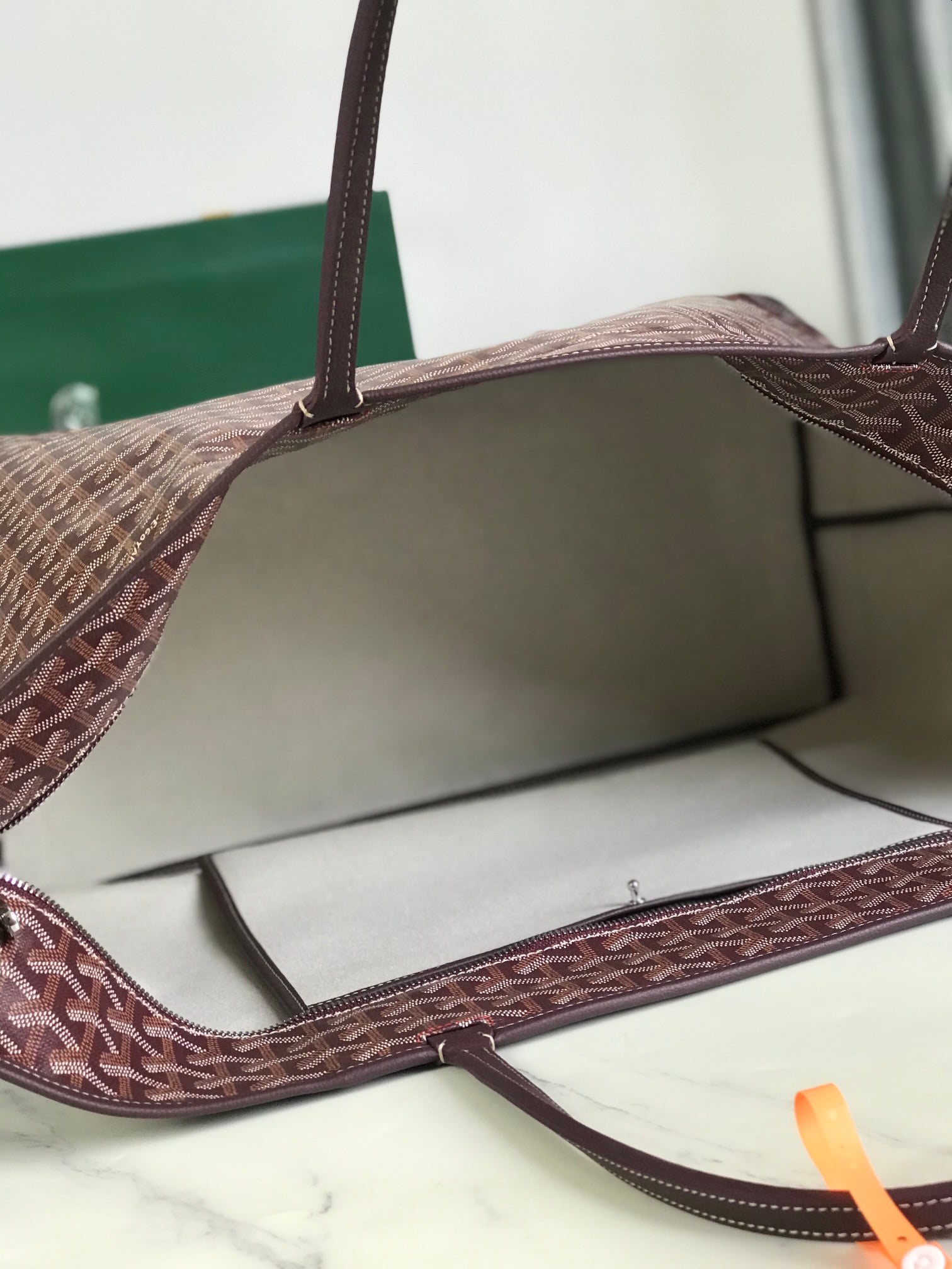 Artois PM Goyard 020186-1.A1