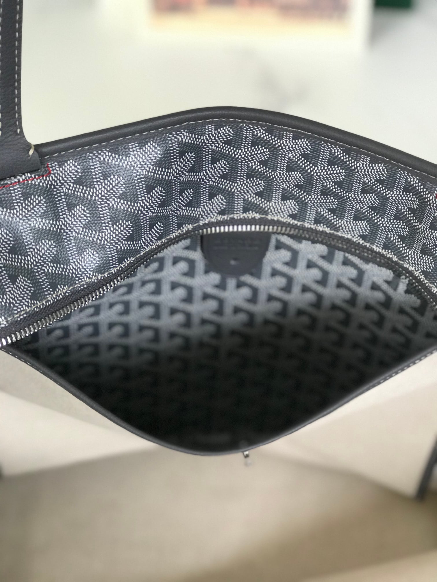Artois PM Goyard 020186-1.A7