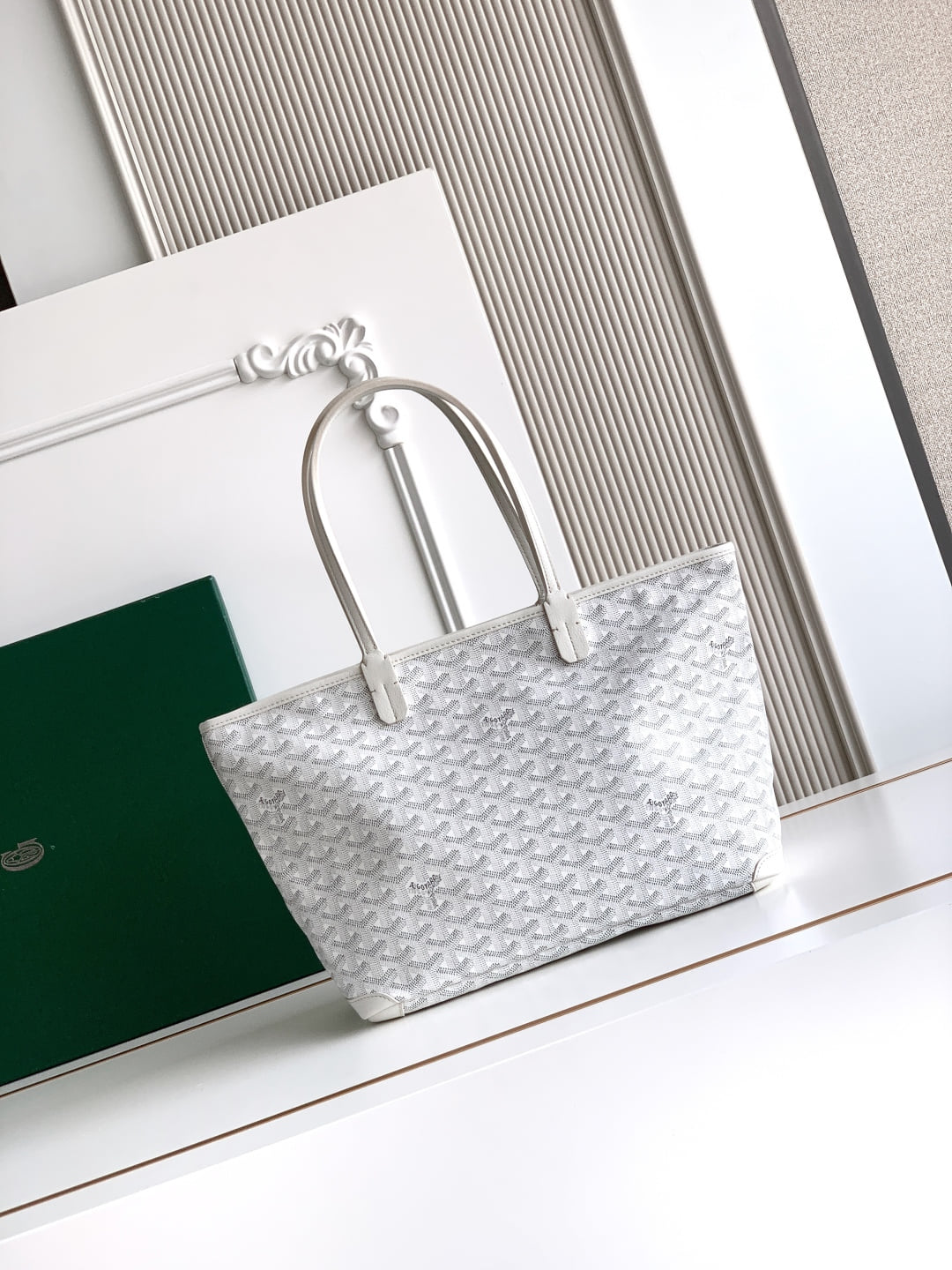 Artois PM Goyard GY-84884918.A6