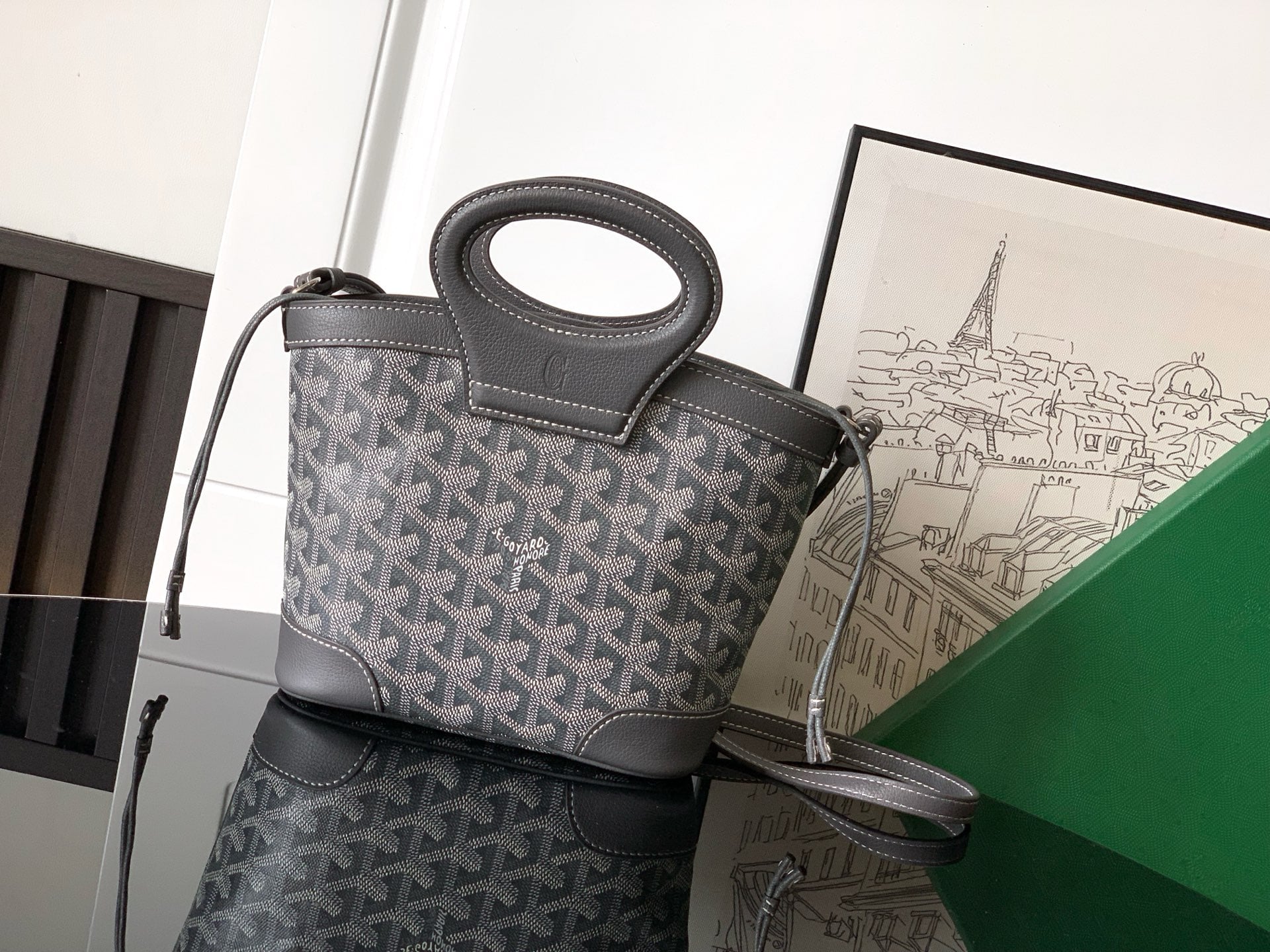 Beluga - серый Goyard 8070.A10