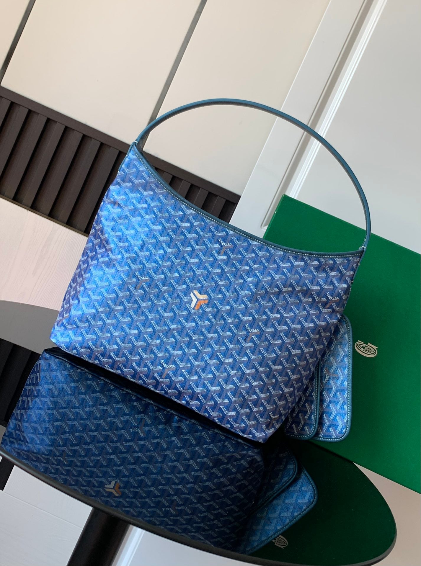 Bohème Hobo - перламутровый Goyard 020223.A1