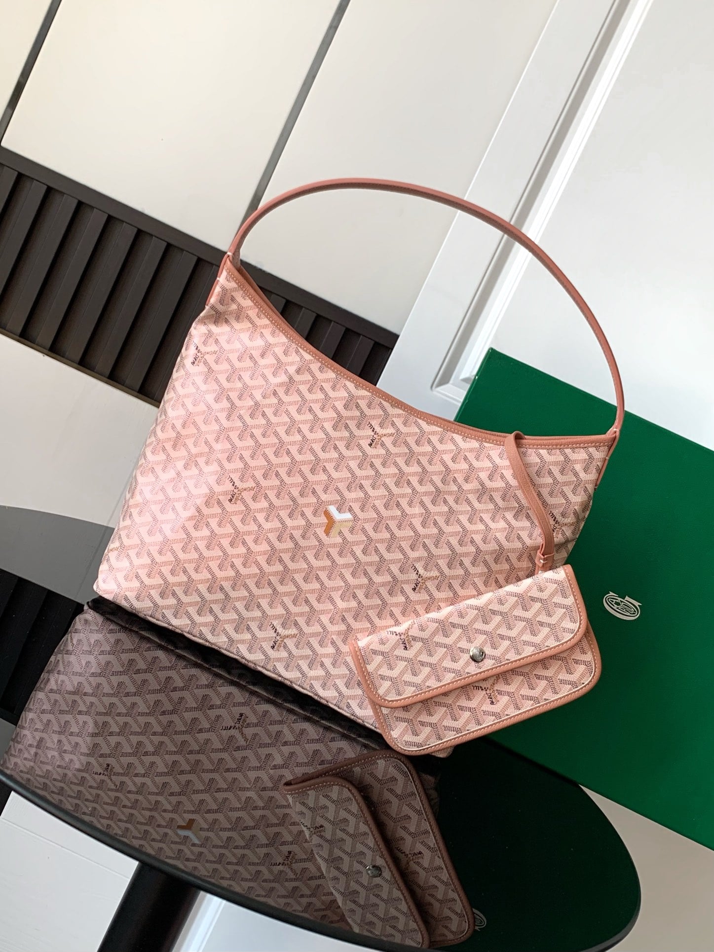 Bohème Hobo - перламутровый Goyard 020223.A2
