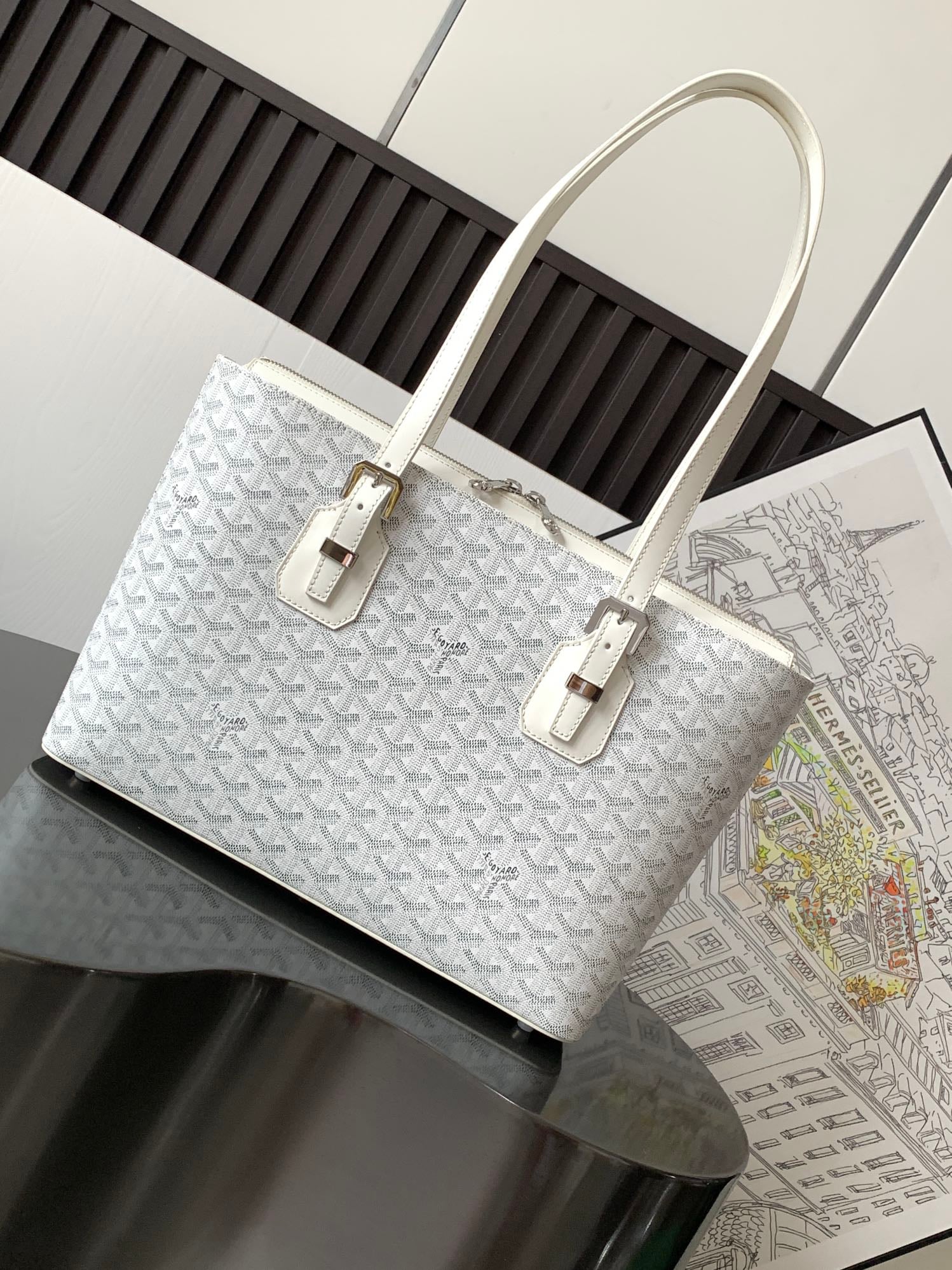 Briefcase - белый Goyard 026698.A4